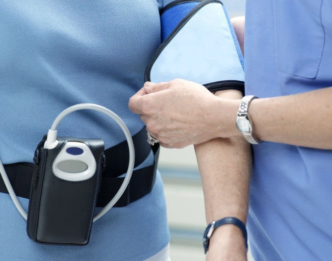 Holter pressorio nei Centri Medici Ergéa per il monitoraggio continuo della pressione arteriosa