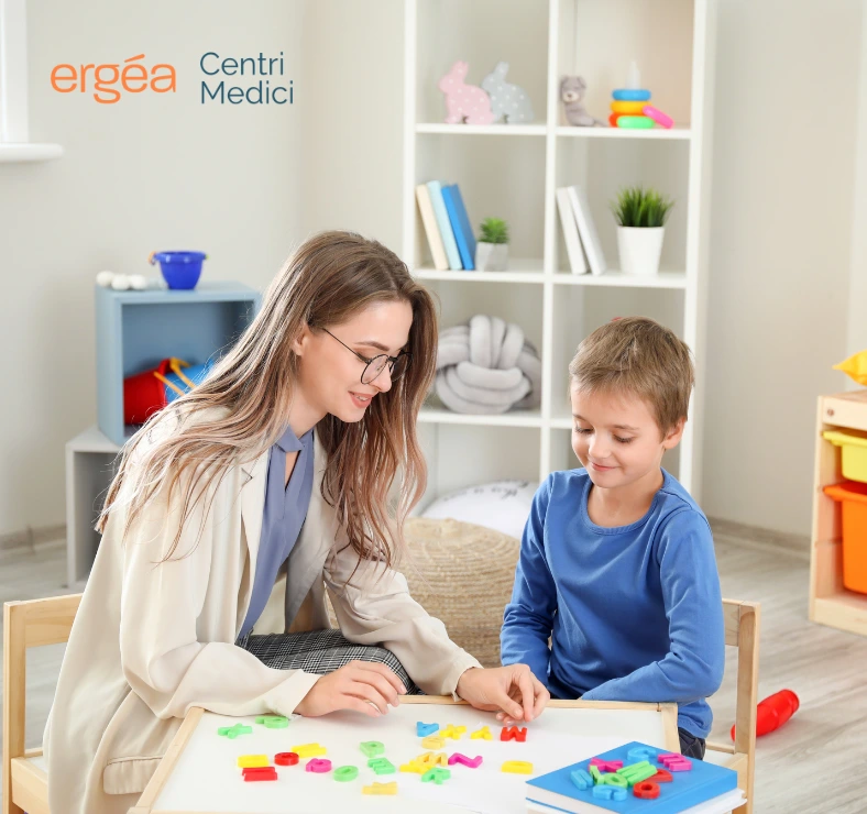Ritardi e disturbi del linguaggio: quando rivolgersi ad un logopedista - Ergea